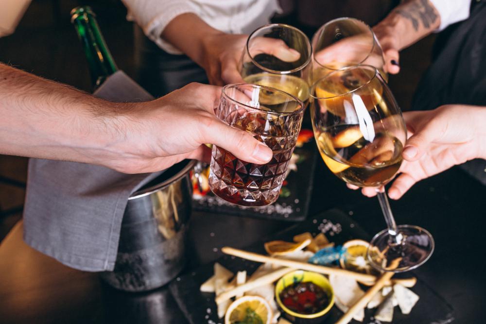 De la cena al After dinner: cómo la música puede transformar tu restaurante 