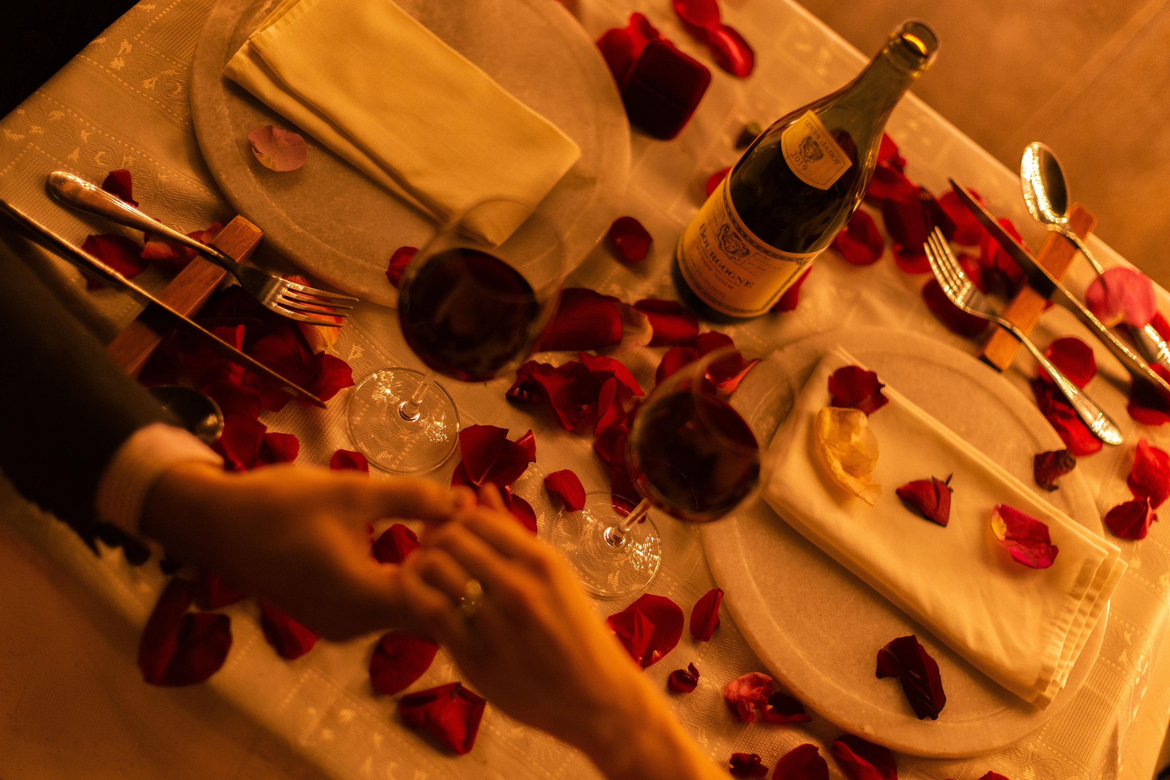 Experiencias gastronómicas para sorprender a tus clientes en San Valentín